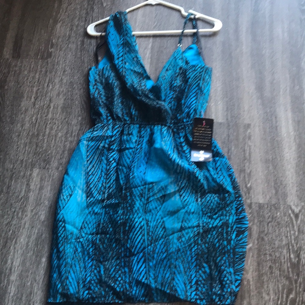 Bebe dress